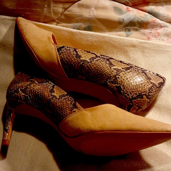 Ladies heels. - Picture 5 of 8